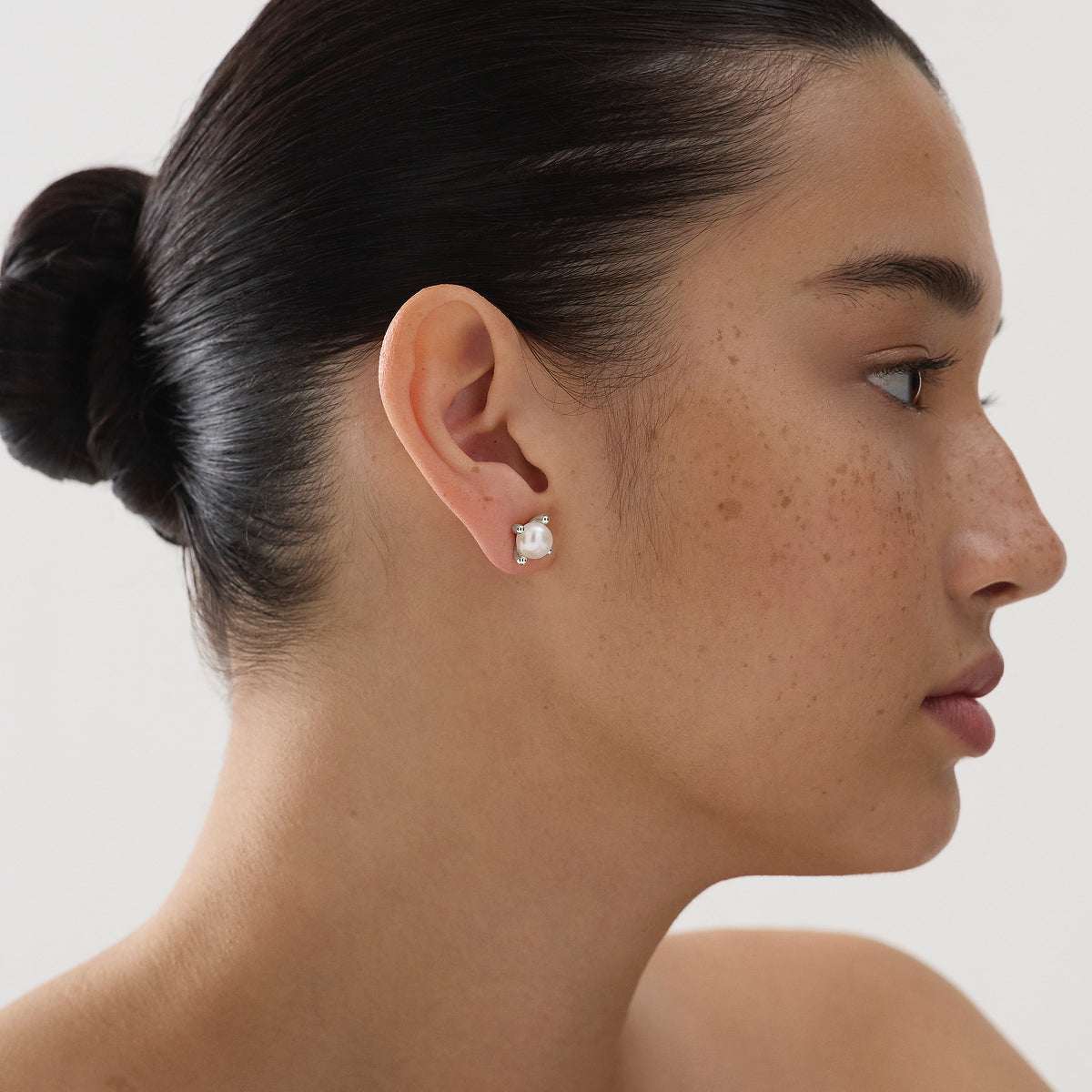 Moana Pearl Earrings