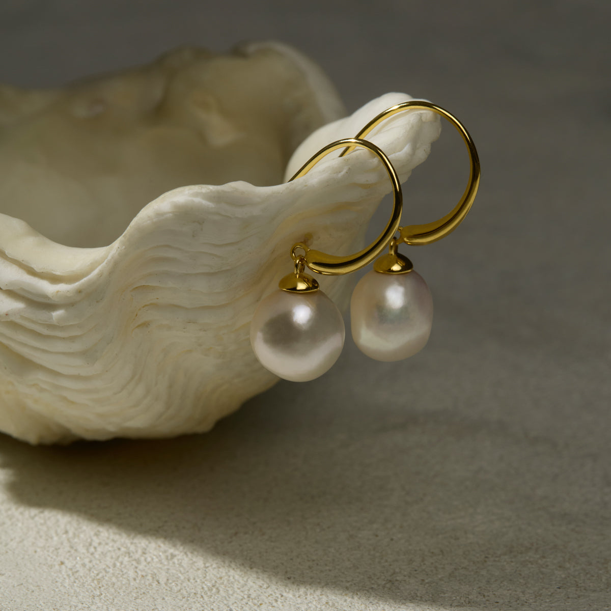 Ocean Glow Pearl Earrings