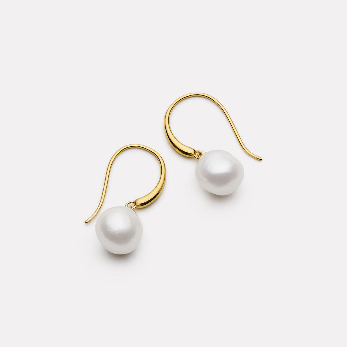 Ocean Glow Pearl Earrings