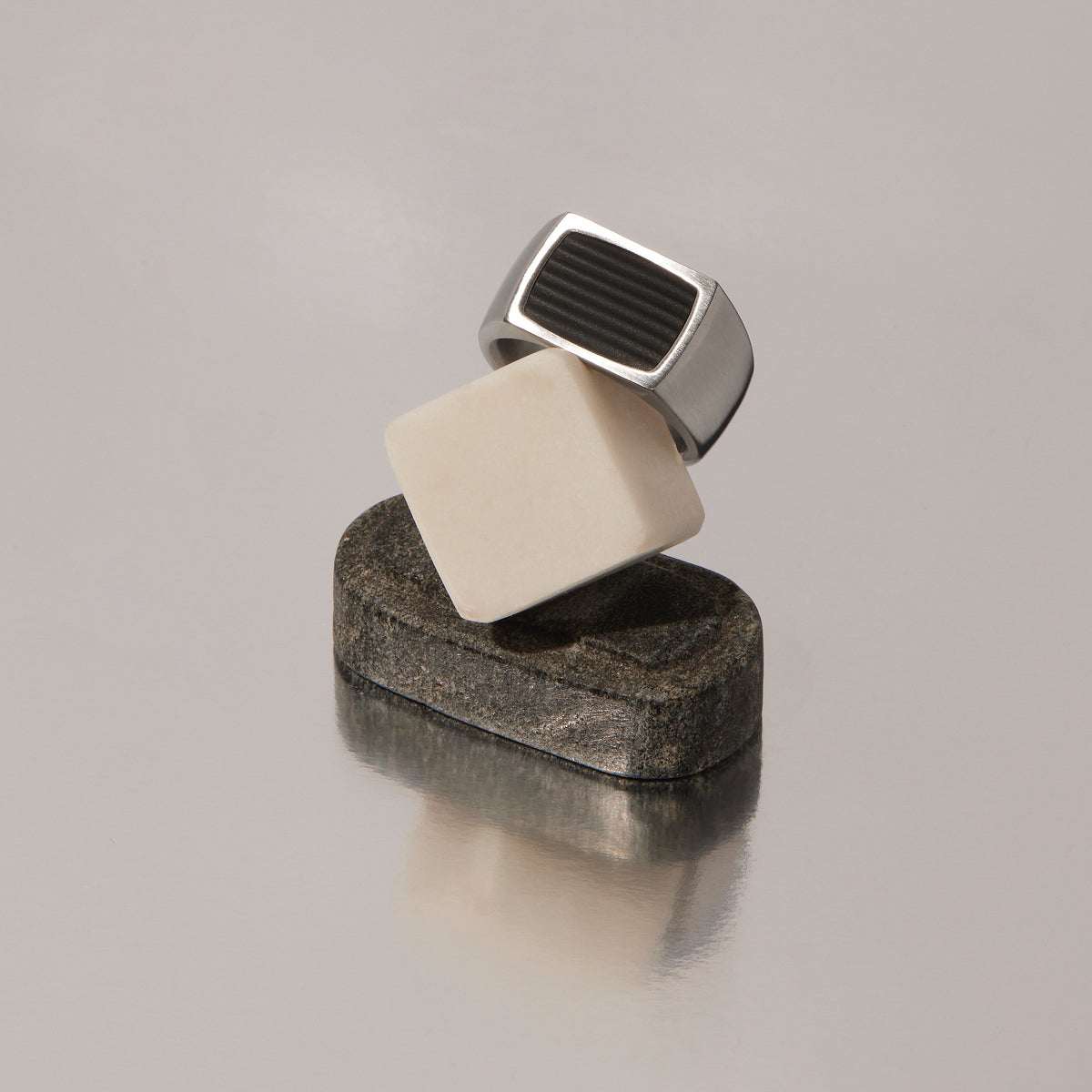 The Paladin Men’s Carbon Fibre and Steel Ring