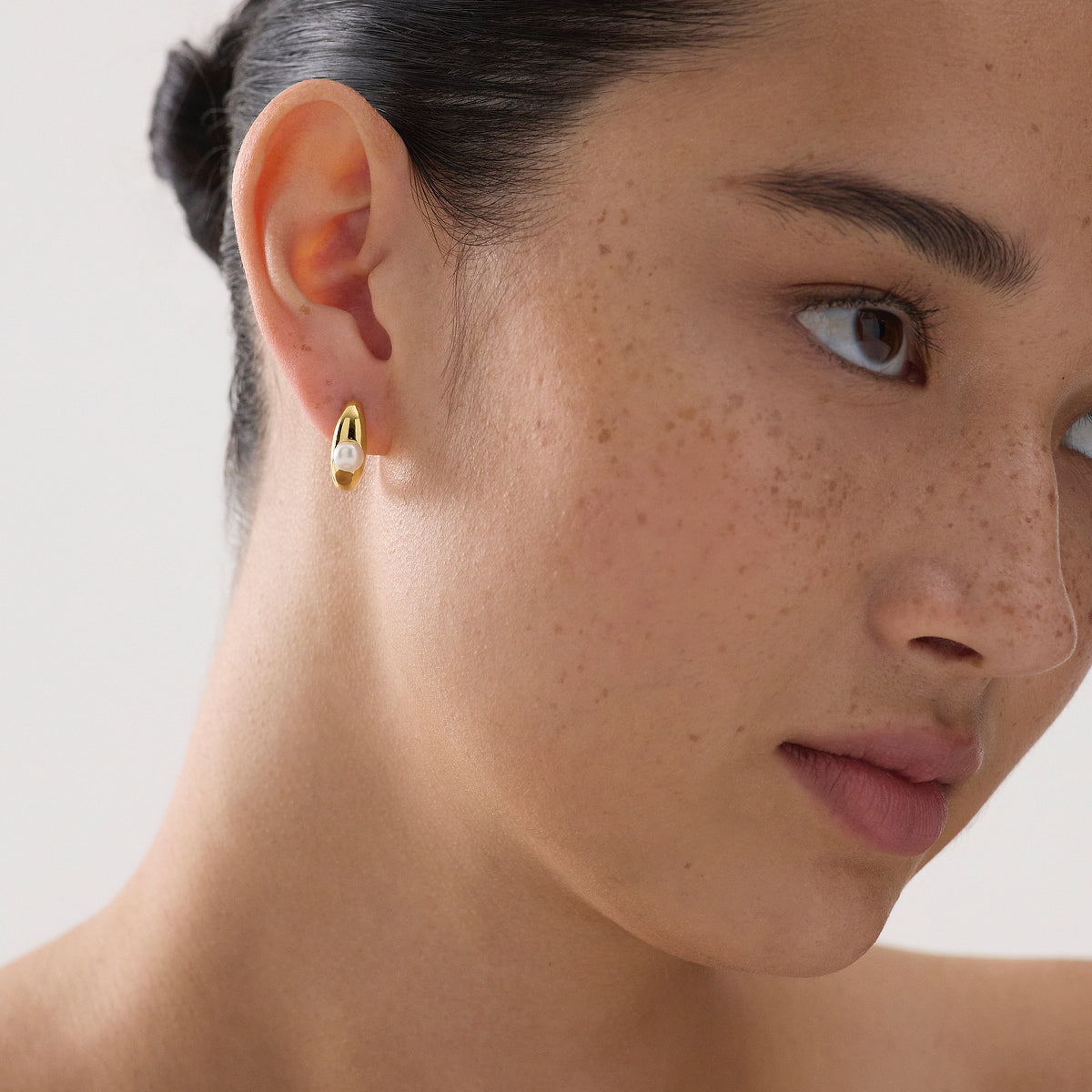 Tropica Pearl Earrings
