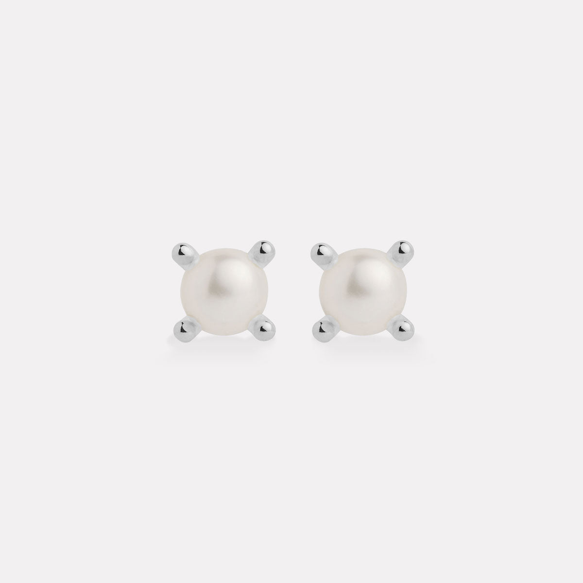 Moana Pearl Earrings
