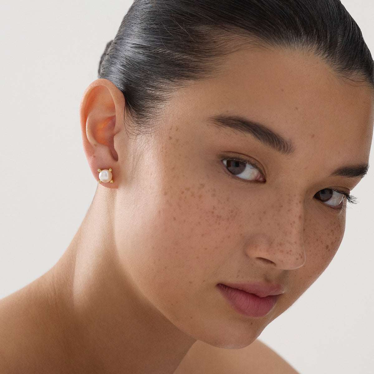 Moana Pearl Earrings