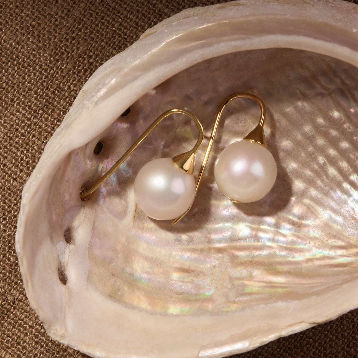 Luna Pearl Earrings