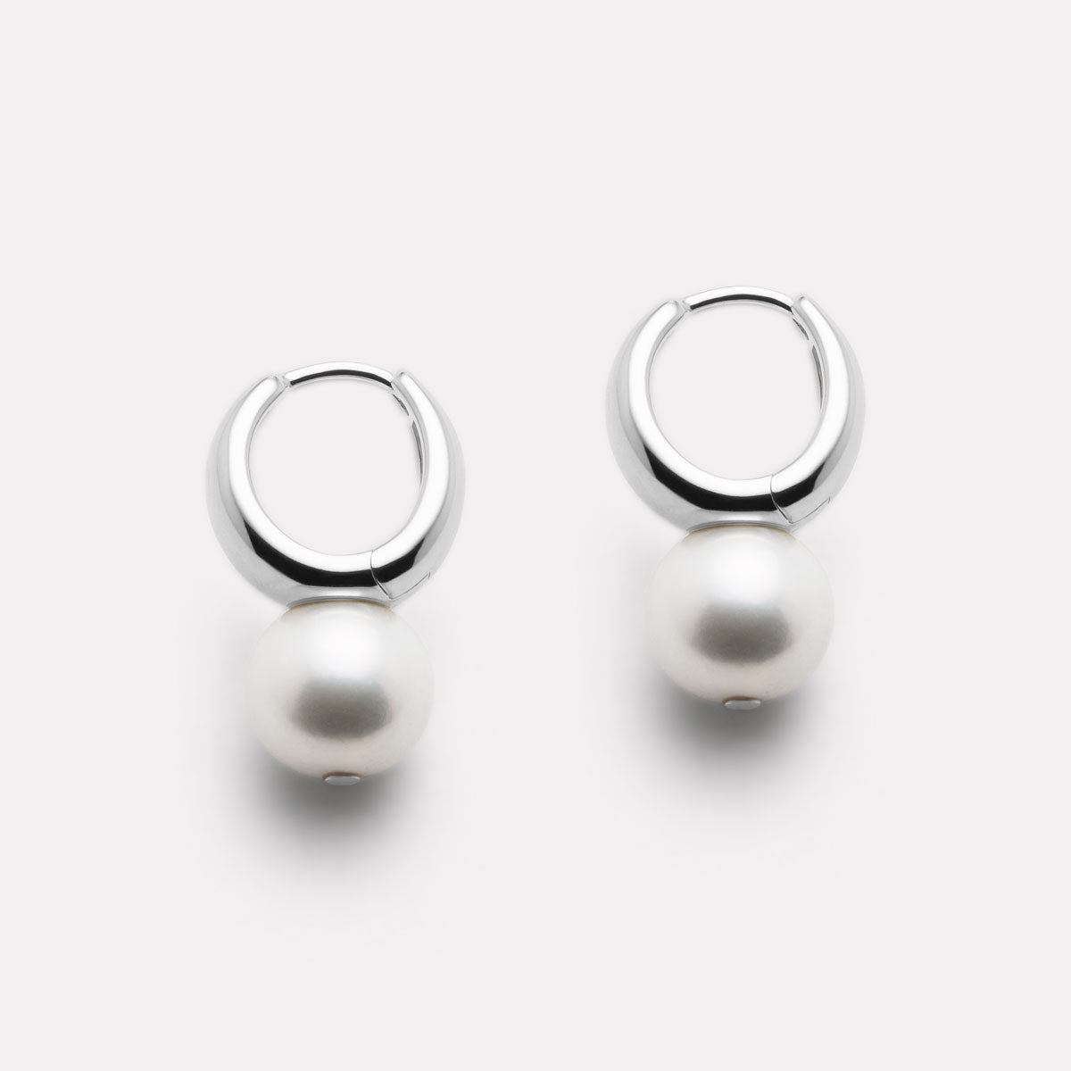 Solana Pearl Earrings