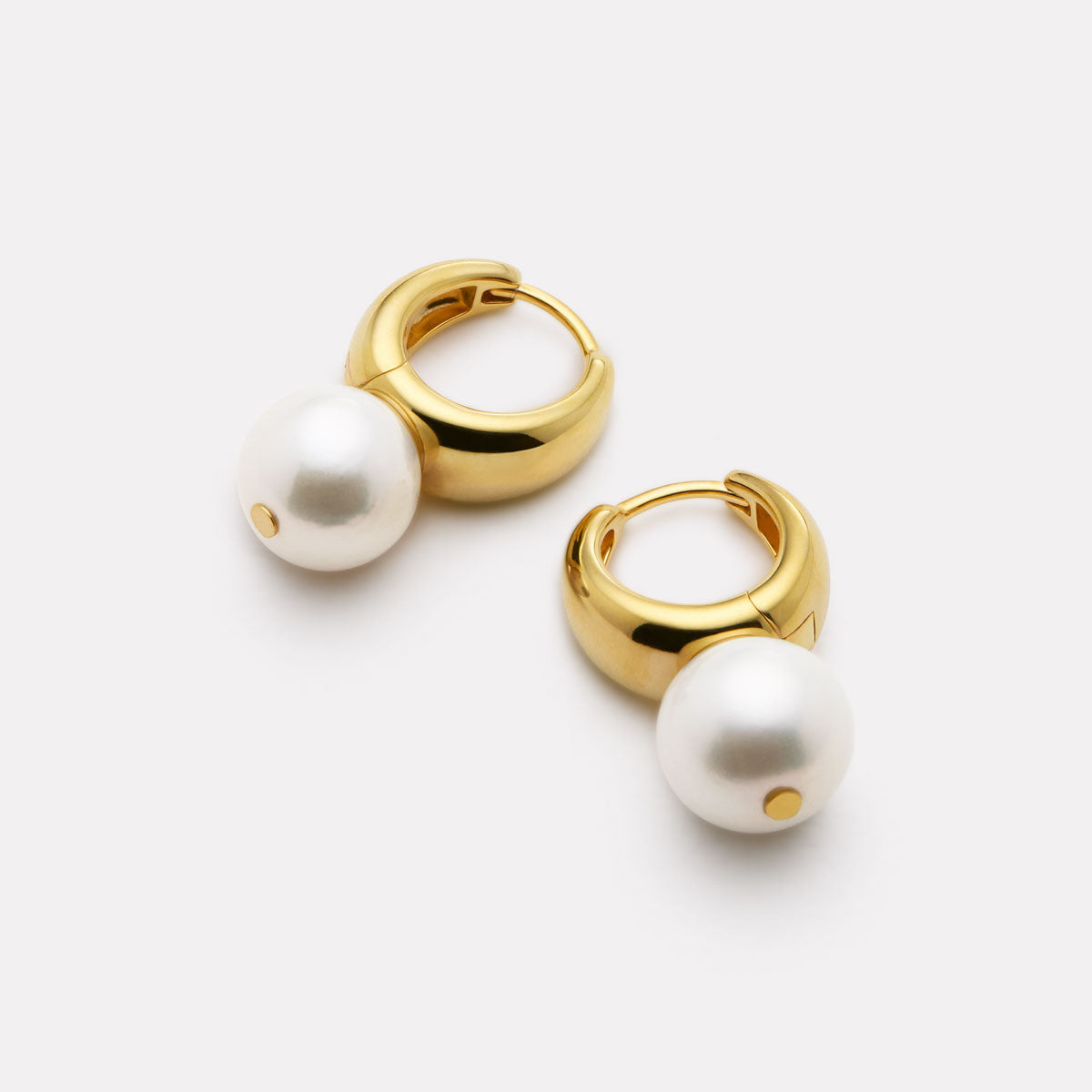 Solana Pearl Earrings