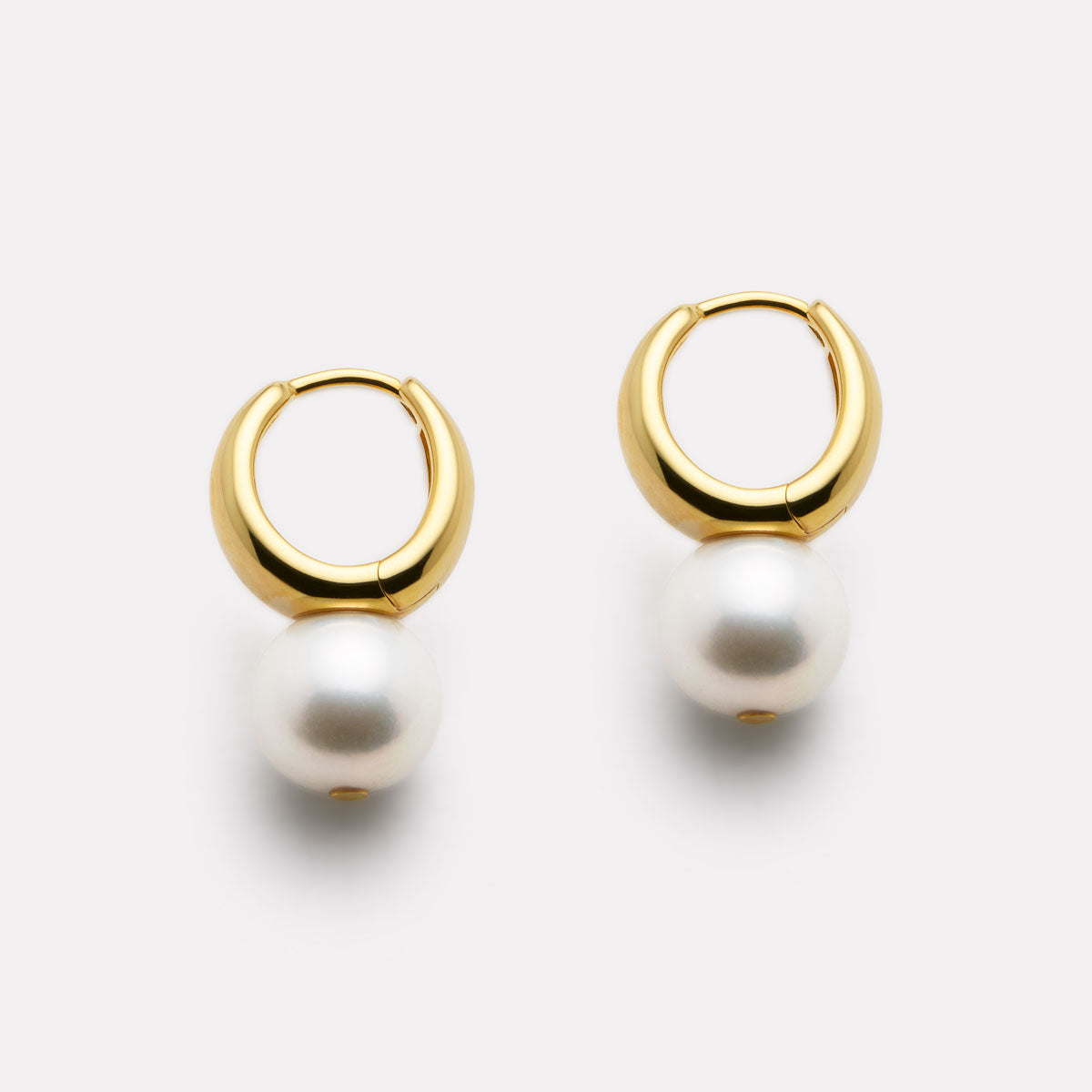 Solana Pearl Earrings