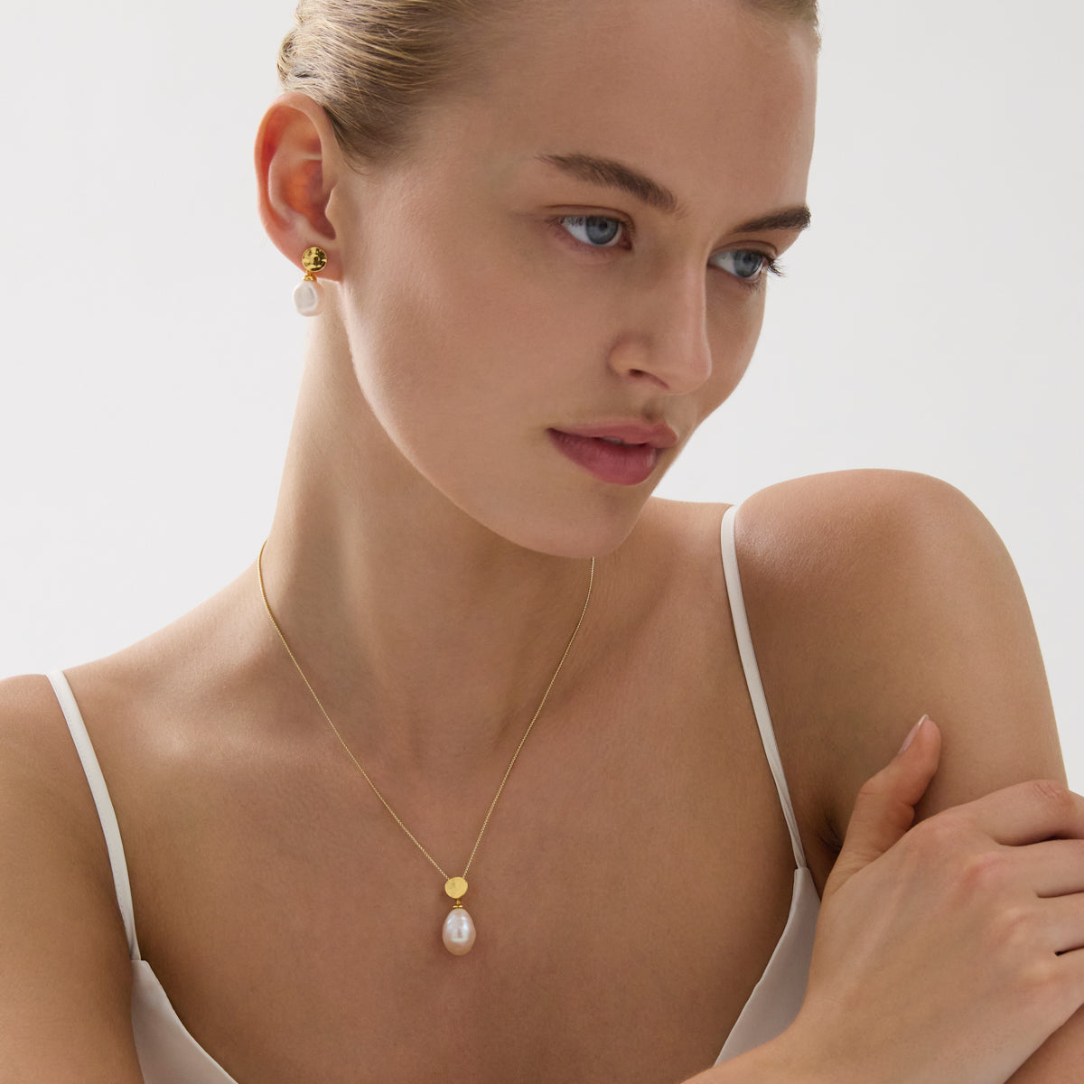 Ocean Drift Pearl Necklace
