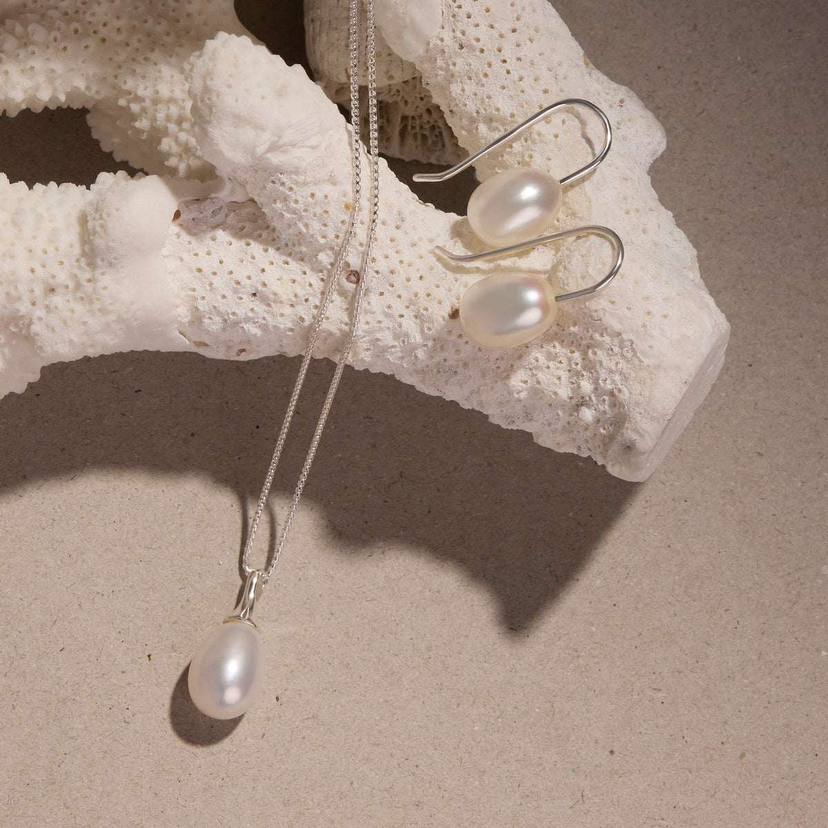 Isla Pearl Necklace
