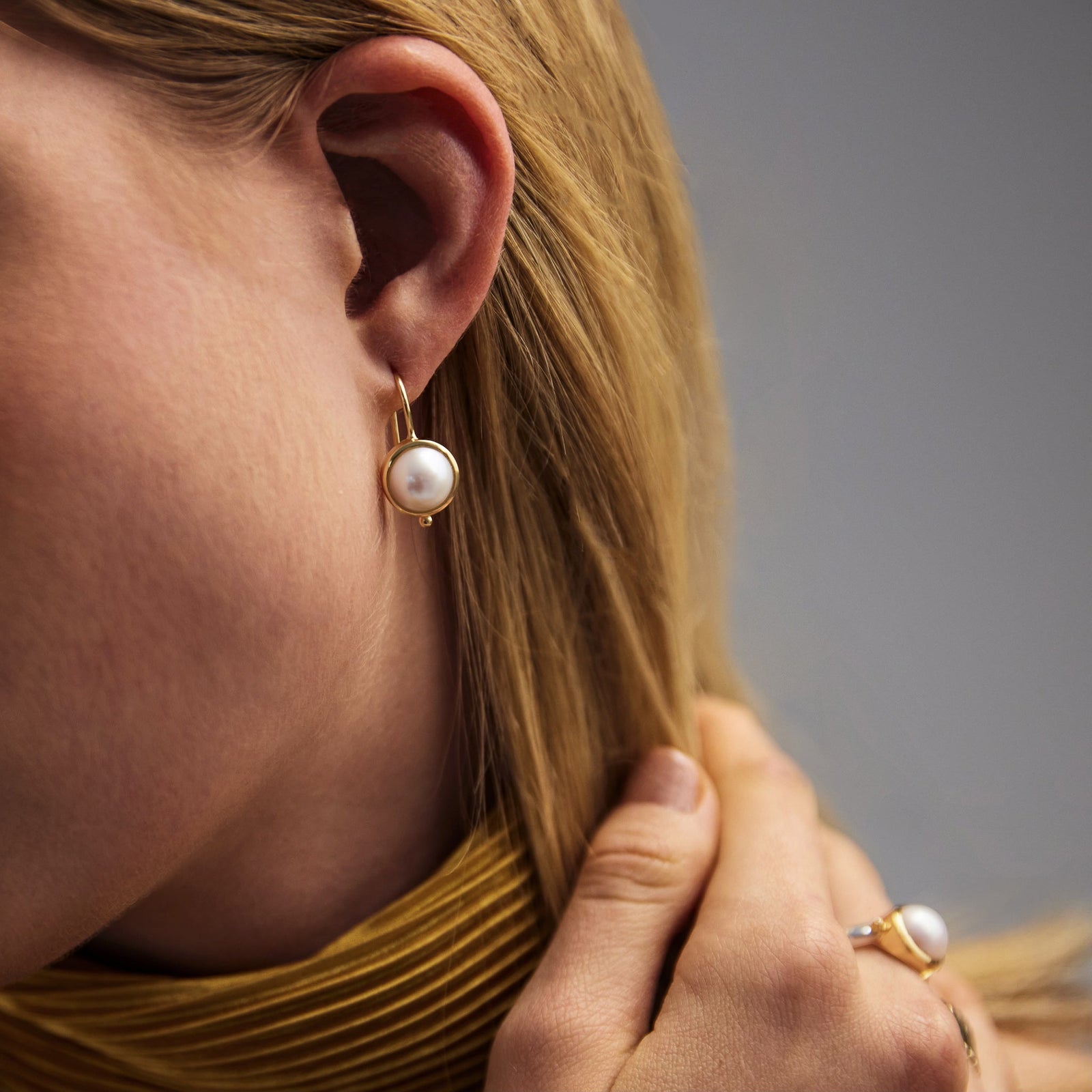 Garland Pearl Earrings